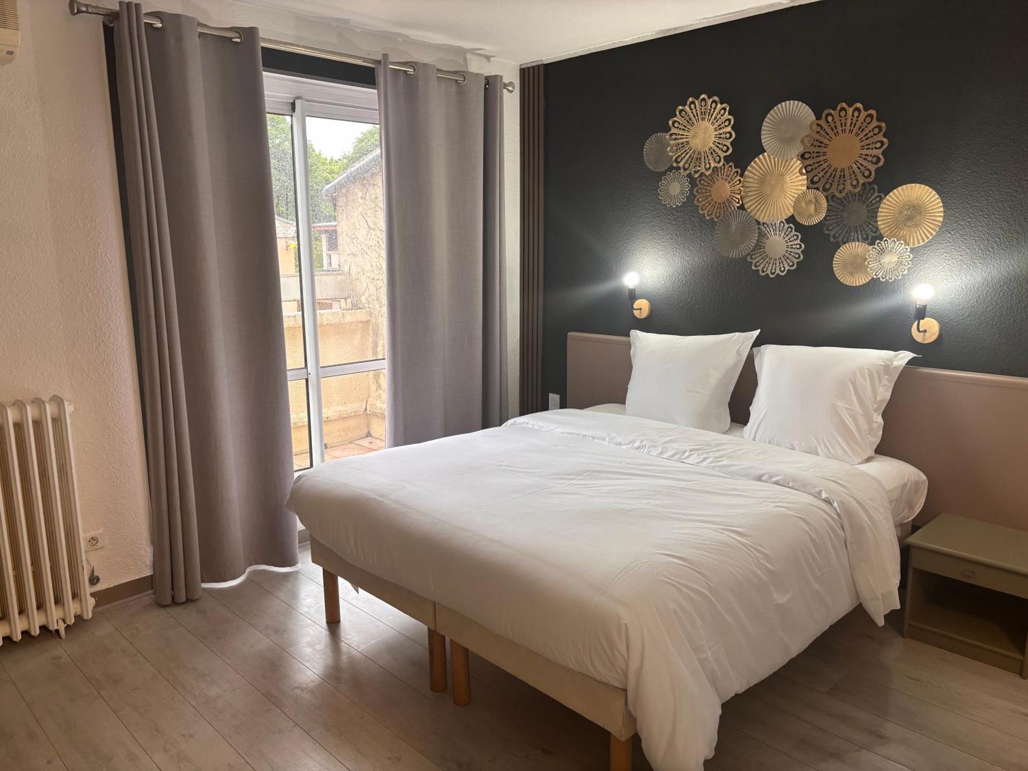 Hotel Le Gambetta Бержерак Экстерьер фото